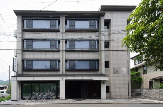 Hotel Arashiyama budget waterfront inn