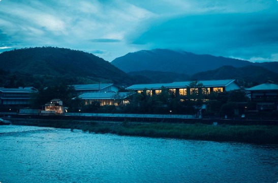 MUNI Kyoto luxury boutique hotel in Arashiyama by Onko Chishin