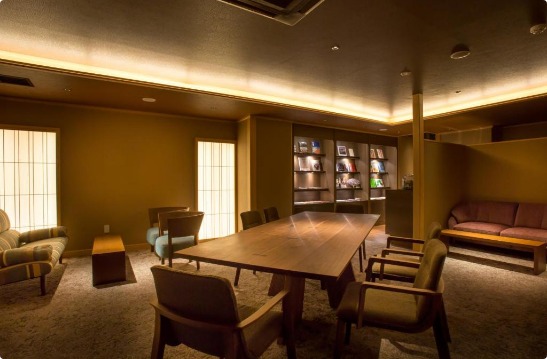 Saka Hotel Kyoto boutique suite with tatami nook and cedar bath