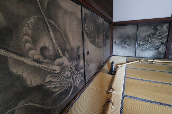 4.5-Hour Kyoto Bike Tour with Lunch and UNESCO Zen Temples - Nanzen-ji: a different Zen atmosphere with famous gate energy