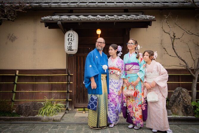 A Privately Guided Photoshoot in Beautiful Kyoto by a Pro - The Real Output: 70+ Edited JPEGs (and What That Means for You)