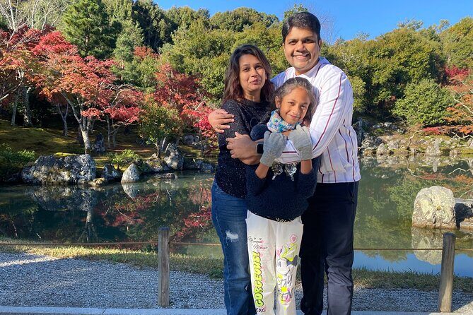 Arashiyama Bamboo Forest Family Bike Tour ( Infants & Kids ) - Stop 3: Bamboo Forest Street and that famous soundscape moment
