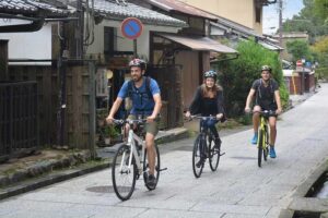 Arashiyama Bamboo Forest & Hidden Gems Bike Tour (Early Bird) - Bamboo Forest Street: sound, photos, and a little walking