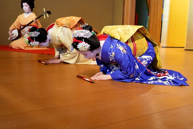 Authentic Maiko Experience＆Kyoto Dinner (Free drink) at Noh Stage - Key highlights at a glance