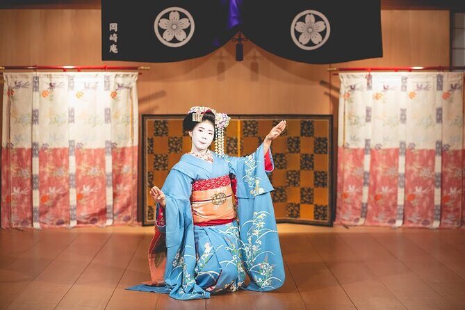 Authentic Maiko Experience＆Kyoto Dinner (Free drink) at Noh Stage - Dinner in a historic house mood: what kaiseki means here