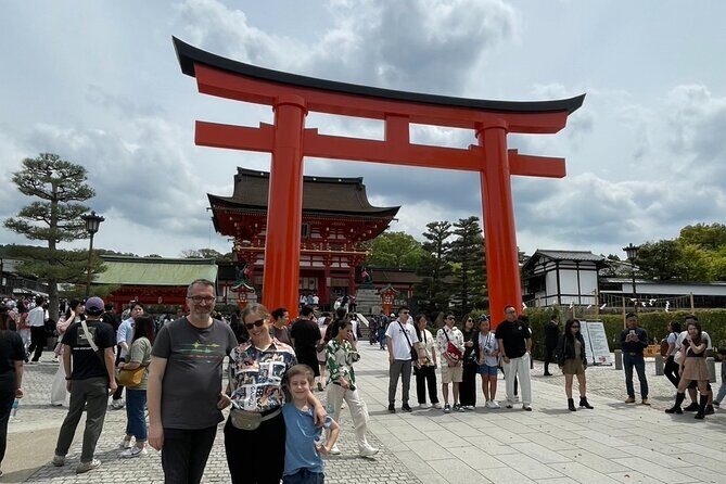 Discover Kyoto by Bike Full Day Tour - Nishi Honganji to the Kamo River: Courtyards, Architecture, and Flow