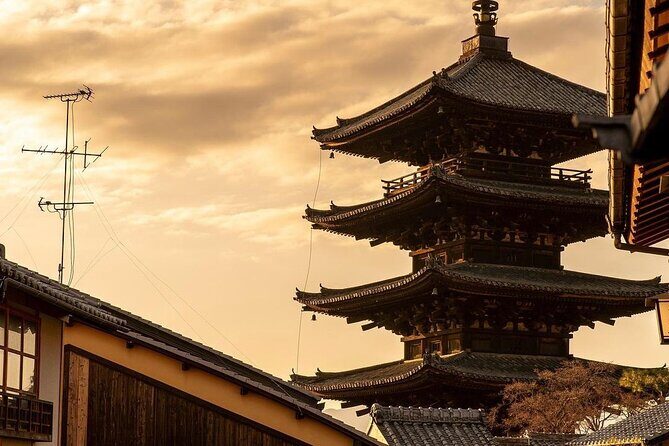 Discovering Kyoto A Tailored Private Tour of the City's Treasures - Gion’s shirakawa-style streets plus classic icons