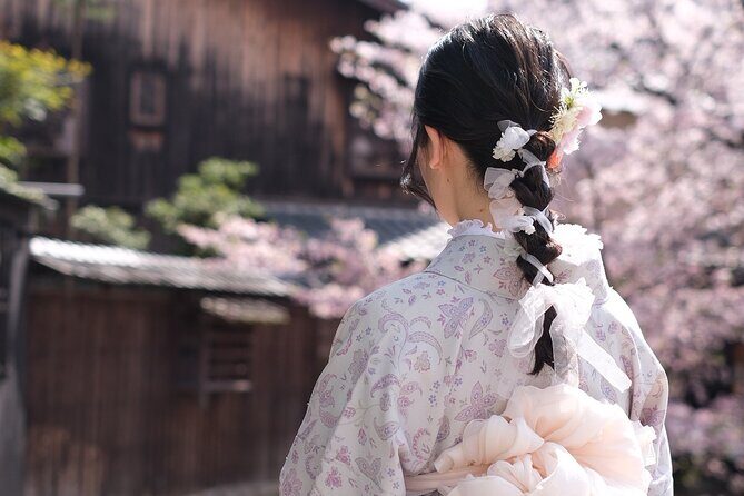 Exclusive Gion Kyoto Photoshoot: A Private Experience - 1 hour for $91.21: where the value really comes from