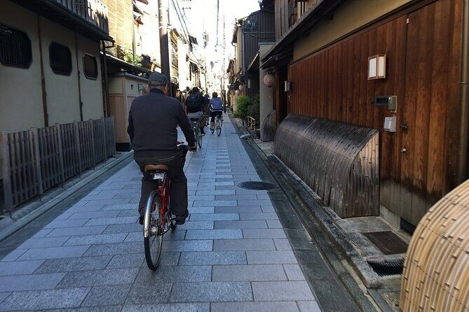 Explore Hidden Alleyway with a Local Expert (Morning tour) - Why Hidden Alleys Look Better on an E-Bike