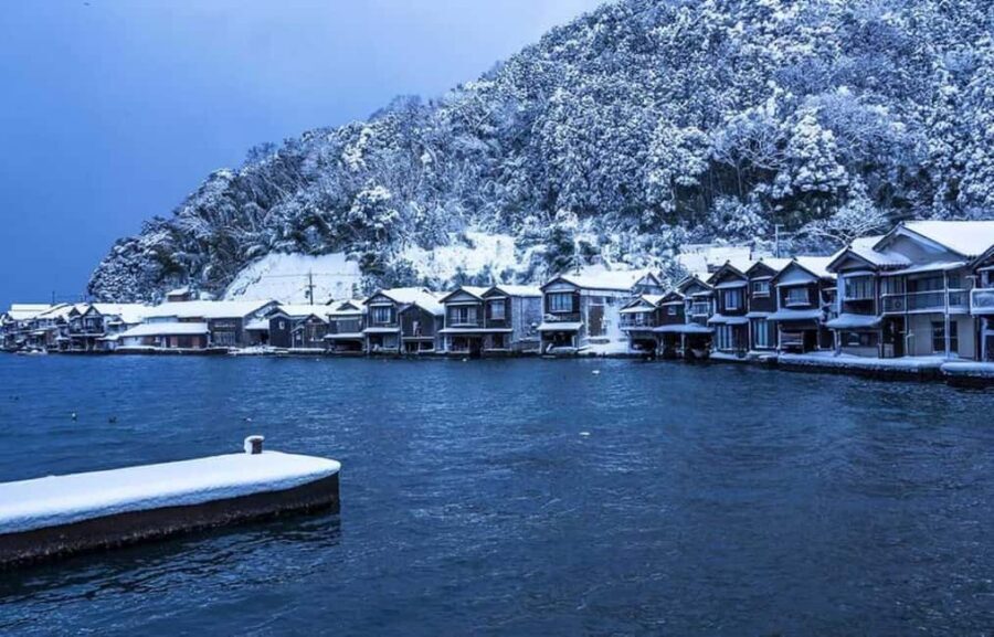 FromOsaka/Kyoto:Hiroshima & Miyajima Private Tour with Lunch - Comfort between Osaka and Hiroshima: the air-conditioned van matters