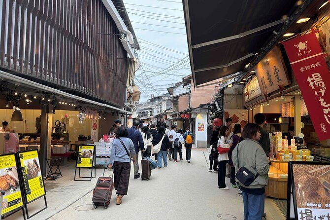 Full Day Hiroshima and Miyajima Bus Tour - Peace Memorial Park: the stops that give weight to the day