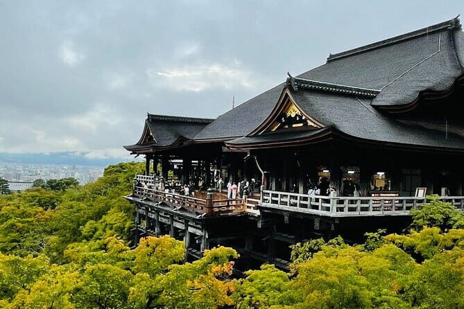 Full-Day Kyoto Group Tour with an Expert Local Guide - Stop 5: Yasaka Shrine (Gion Shrine) and the Festival Connection