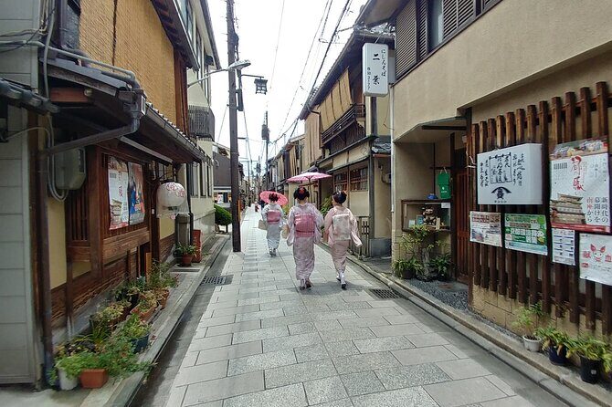 Full-Day Sightseeing to Kyoto Highlights - Kyoto Tower to Arashiyama: getting oriented fast