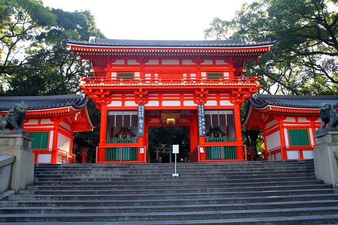 Gion Night Walking Tour - Meeting at Tsuruha Drug Yasaka Shrine Store near Miyagawasuji