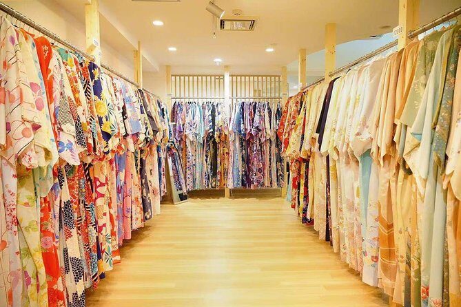 Kimono and Yukata Experience in Kyoto - Picking the kimono or yukata and the professional fitting