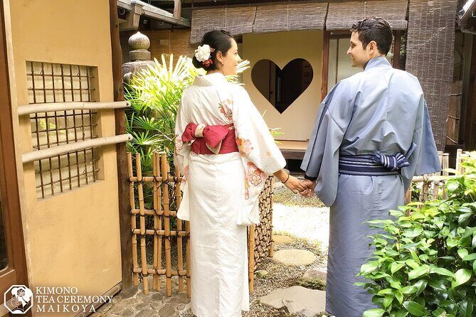 Kimono Tea Ceremony at Kyoto Maikoya, NISHIKI - Tatami seating and the tea master’s walkthrough