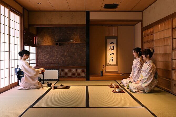 Kimono Tea Ceremony Experience at Kyoto Oritzuruya, Nishiki - Quick Hits at Nishiki Orizuruya
