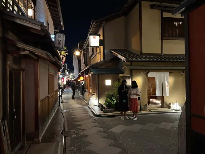 Kioto: Gion Tour, recorrido a pie (Español/Castellano) - Sanjō Ōhashi and Yamato-dōri: Bridges and Street Names as Clues
