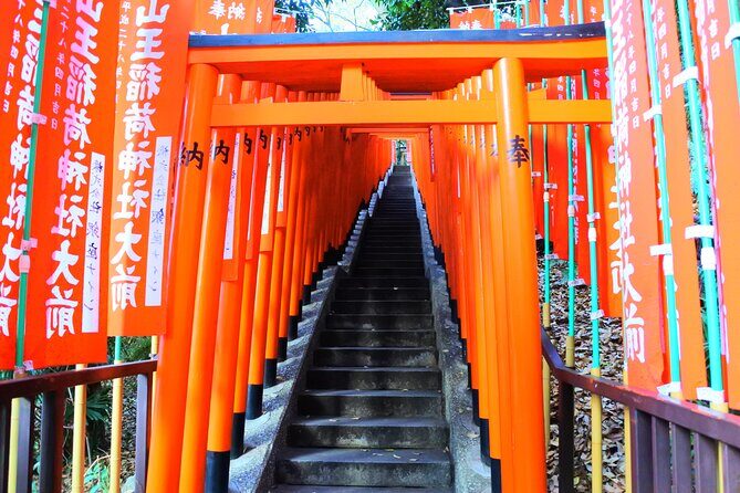 Kyoto 1 Day Golden Route Bus Tour - Stop 5: Kyoto Handicraft Center and the shopping reality