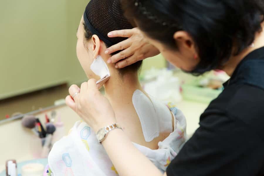 Kyoto: 2-Hour Maiko Makeover and Photo Studio Shoot - The Indoor Photo Studio Shoot: Controlled Lighting Beats Weather