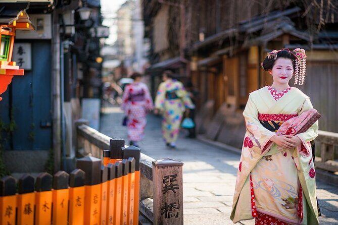 Kyoto 8hr Private Tour with Government-Licensed Guide - How a private 8-hour Kyoto walking plan really feels