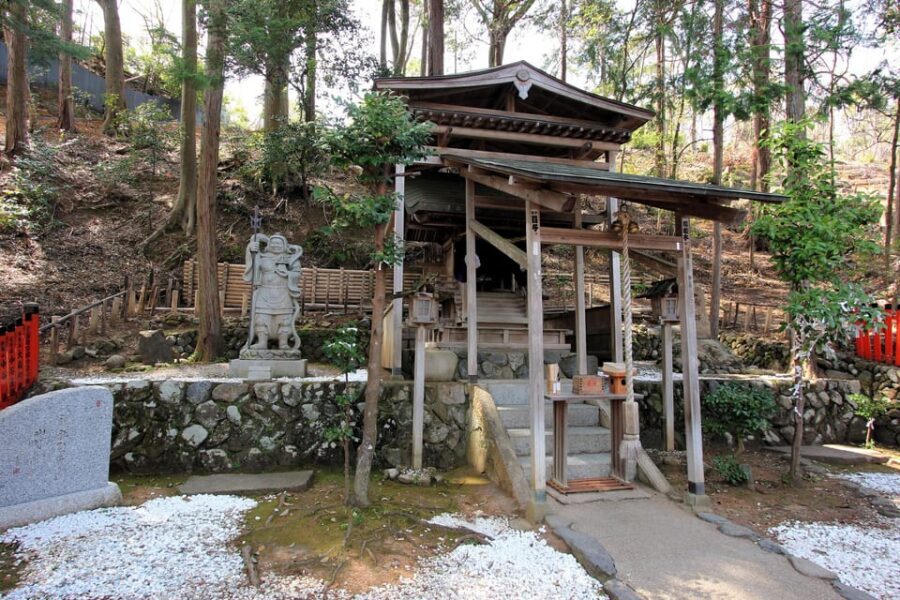 Kyoto: Arashiyama Tour with optional Sagano Romantic Train - Guides Matter in Arashiyama: Photo Moments and Meaning