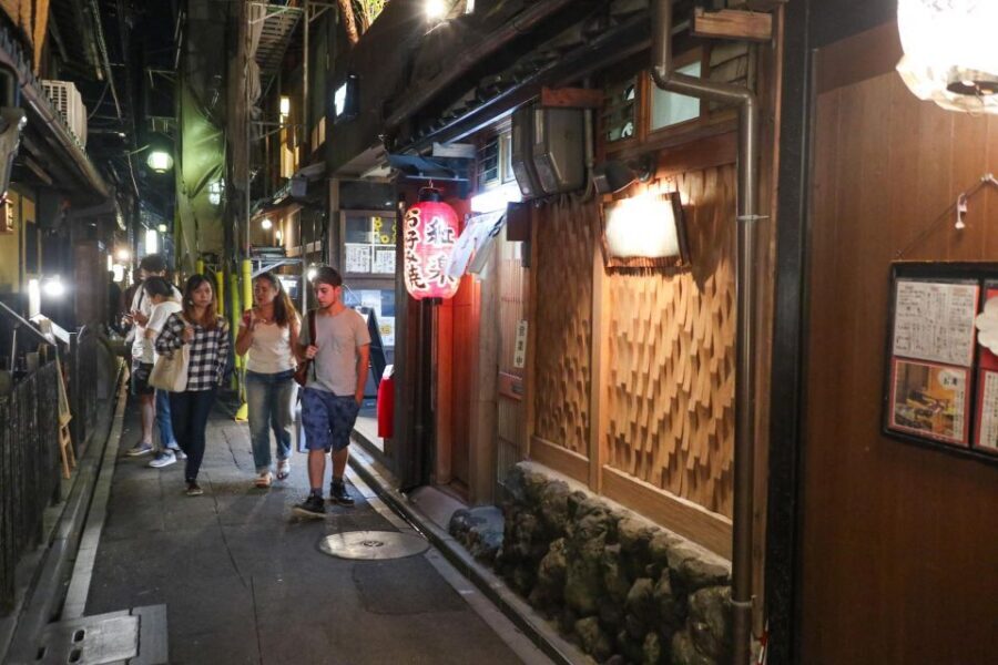 Kyoto : Bar Hopping Tour in Pontocho Alley at Night - The Pace, the Vibe, and What 3.5 Hours Really Means