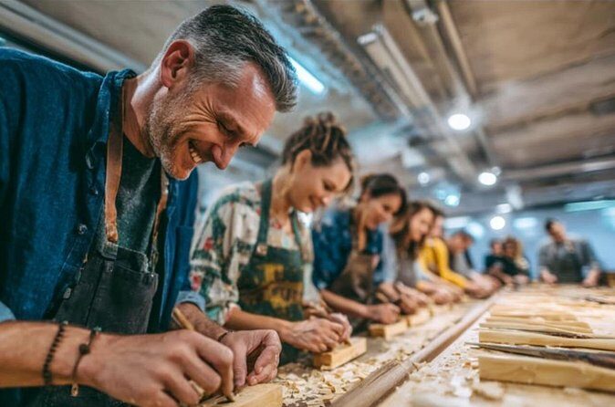 Kyoto : Chopsticks Making Workshop in Gion with Engraving Option - Sanding, natural oil, and the comfort test