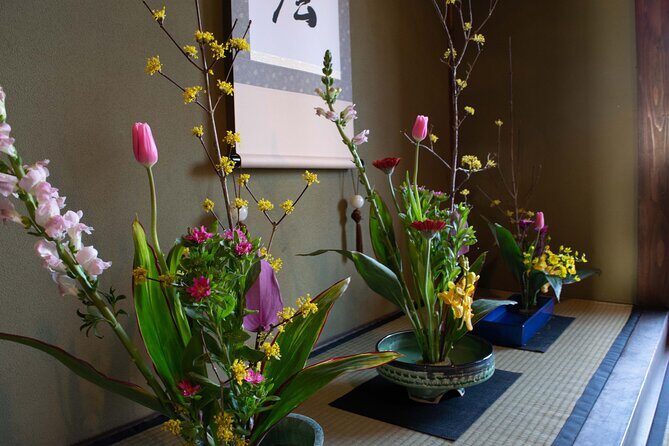 Kyoto Cultural IKEBANA Experience@SEKKA FLOWERS - The setting and staff that make it feel calm, not academic
