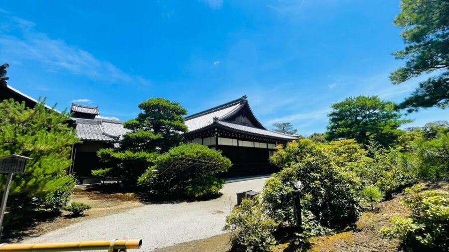 Kyoto Day Tour with Certified Tour Guide & Luxury vehicle - Ginkaku-ji Temple and Nishiki Market: sunset timing and where to snack