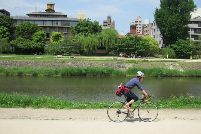 Kyoto E-Bike Tour of Hidden Gems, Backstreets and Temples - Kyoto’s E-Bike Advantage: Why This City Clicks by Wheel