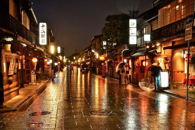 Kyoto Evening Gion Food Tour Including Kaiseki Dinner - Walking, weather, and what to wear for an evening food tour
