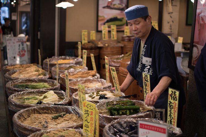 Kyoto Foodie Night Tour - A 5pm Kyoto food crawl that starts where the cravings are