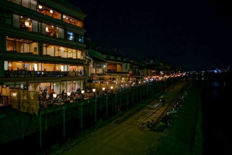 Kyoto: Foodie Night Tour in Gion with 9 dishes + 6 Sake - Price and value: $361 is about the guided course, not just the food