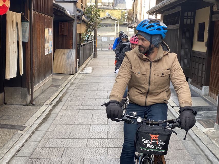 Kyoto: Full-Day City Highlights Bike Tour with Light Lunch - Starting at Saga-Arashiyama Station: the smooth way to begin