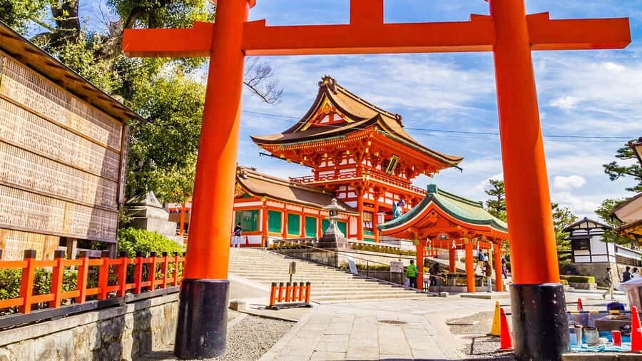 Kyoto: Fushimi, Arashiyama - Bamboo, Monkey, Torii & Secrets - Monkey Park hill climb: wild macaques and a very real workout