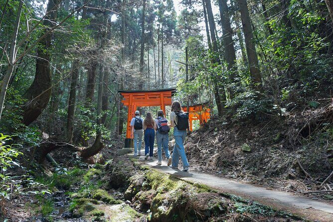 Kyoto: Fushimi Inari Hidden Hike (Private) - Stop on the way up: Tofuku-ji views before the shrine climb