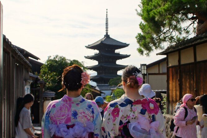 Kyoto: Gion and Geisha District Walking Tour - Gion’s Geisha Backstreets: Why This Two-Hour Walk Works