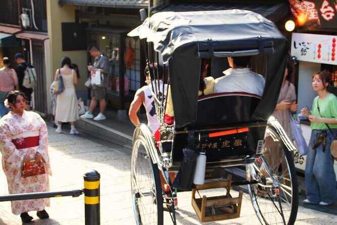 Kyoto: Gion and Geisha District Walking Tour - Yasui-Konpiragu Power Stone: A Ritual You Can Understand