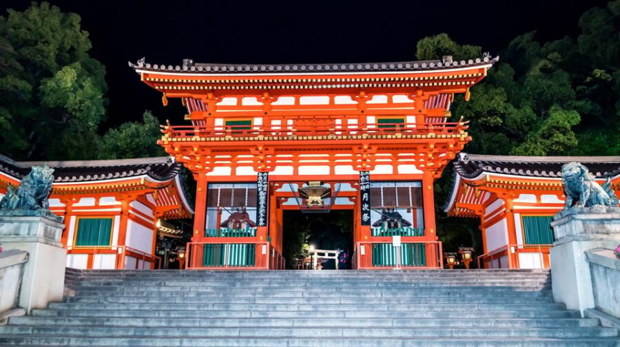 Kyoto: Gion Geisha District Walking Tour - Stories of Geisha - Pontocho Alley after dark: teahouses, lanes, and “read the room”