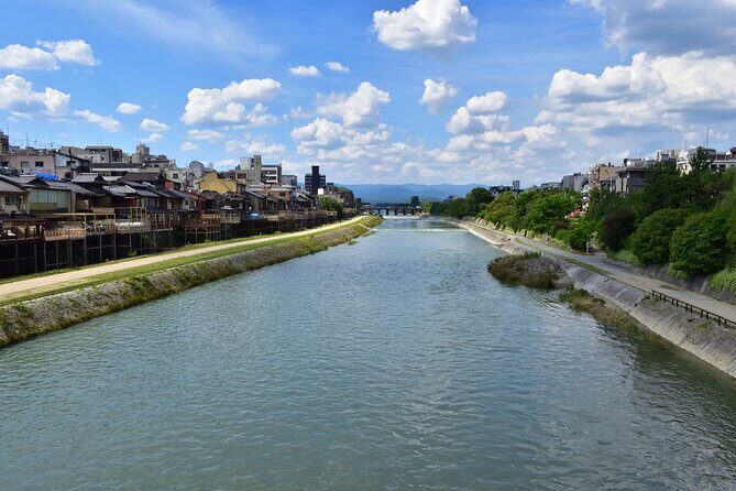 Kyoto Gion Historical Walking Tour - Kiyomizu-dera finish: UNESCO views and the one paid ticket