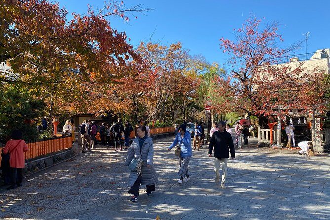 Kyoto Gion Historical Walking Tour - From Chion-in’s Sanmon gate into the temple grounds