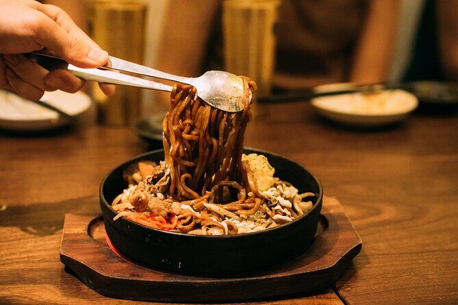 Kyoto: Gion Local Food Tour (Taste 15 Dishes) - Stop 2 in Gion: tonkatsu and the comfort-food effect