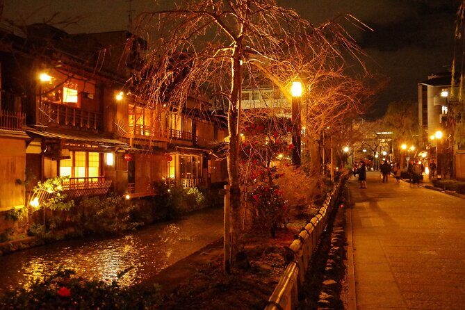 Kyoto: Gion Night Walking Tour with Geisha Insight - Price and Value at $25, Plus the Small-Group Advantage