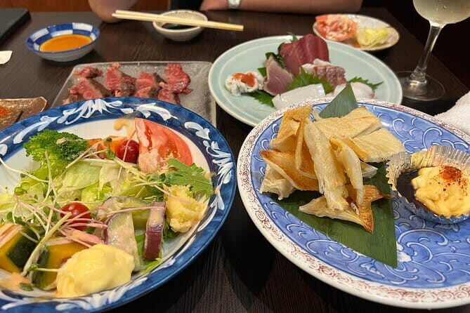 Kyoto: Gion & Pontocho Food Tour with 13 Dishes - Kyoto’s Gion and Pontocho after dark: why this tour works