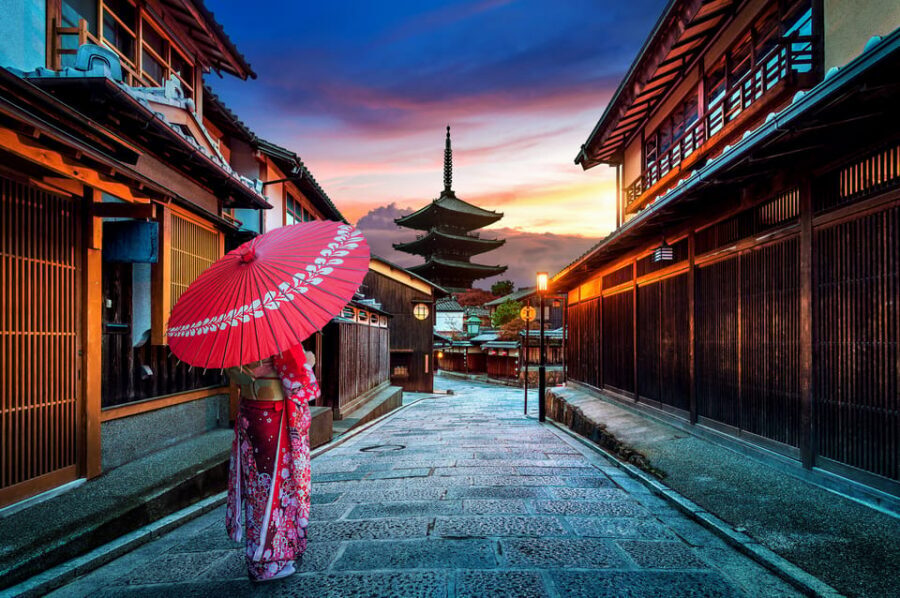 Kyoto: Gion Sunset Walking Tour with Local Guide - Key Highlights You’ll Care About
