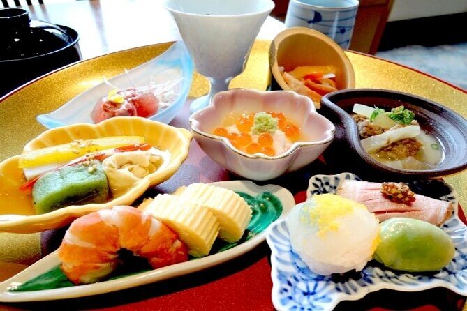 Kyoto: Guided Food Tour with 12 Dishes & 3 Drinks - Key Things You’ll Notice on This Kyoto Food Tour