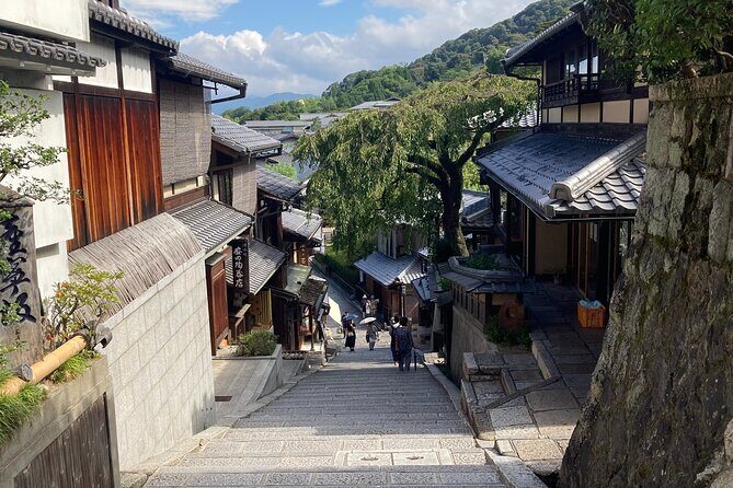 Kyoto Guided Walking Tour Highlight of Kiyomizu & Fushimi Inari - Why this half-day Kyoto walk hits Kiyomizu-dera, Sanjūsangendō, and Fushimi Inari