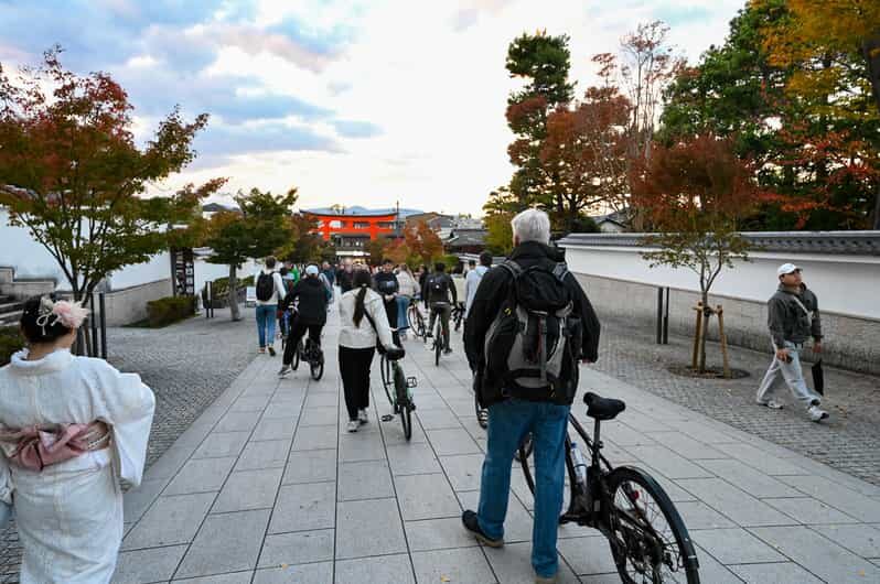 Kyoto: Half-day Guided Bike Tour with Fushimi Inari - Fushimi Inari Taisha: torii gates, guided flow, and a famous ending