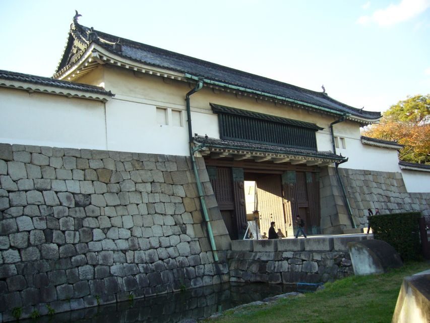 Kyoto Highlights 7-Hour Private Guided Tour - Northwest route: Bamboo Grove, Ryoanji rock garden, Golden Pavilion, and the castle-or-market choice